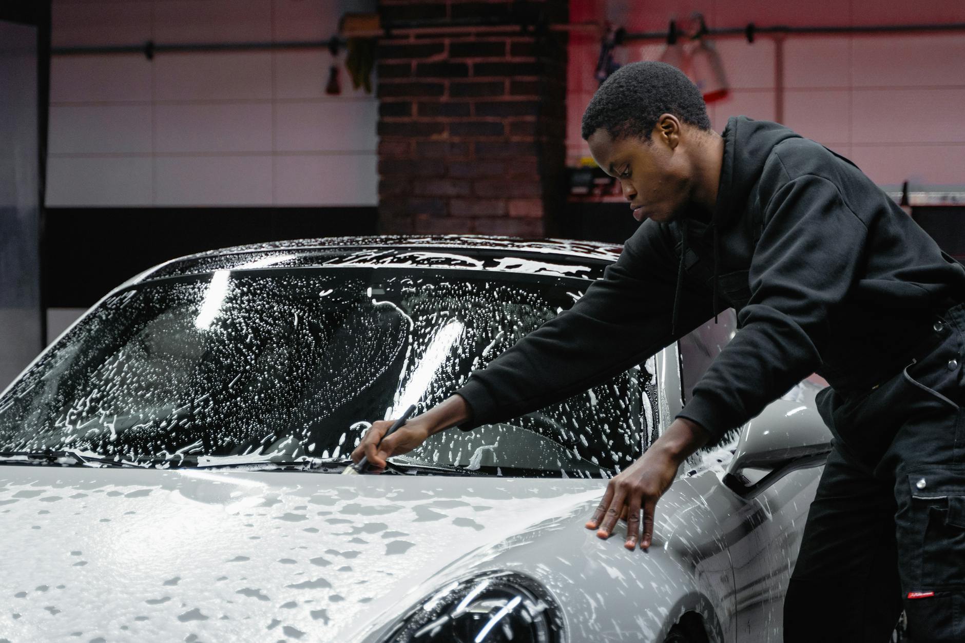 Benefits of a Professional Car Detail Before Your Summer Vacation